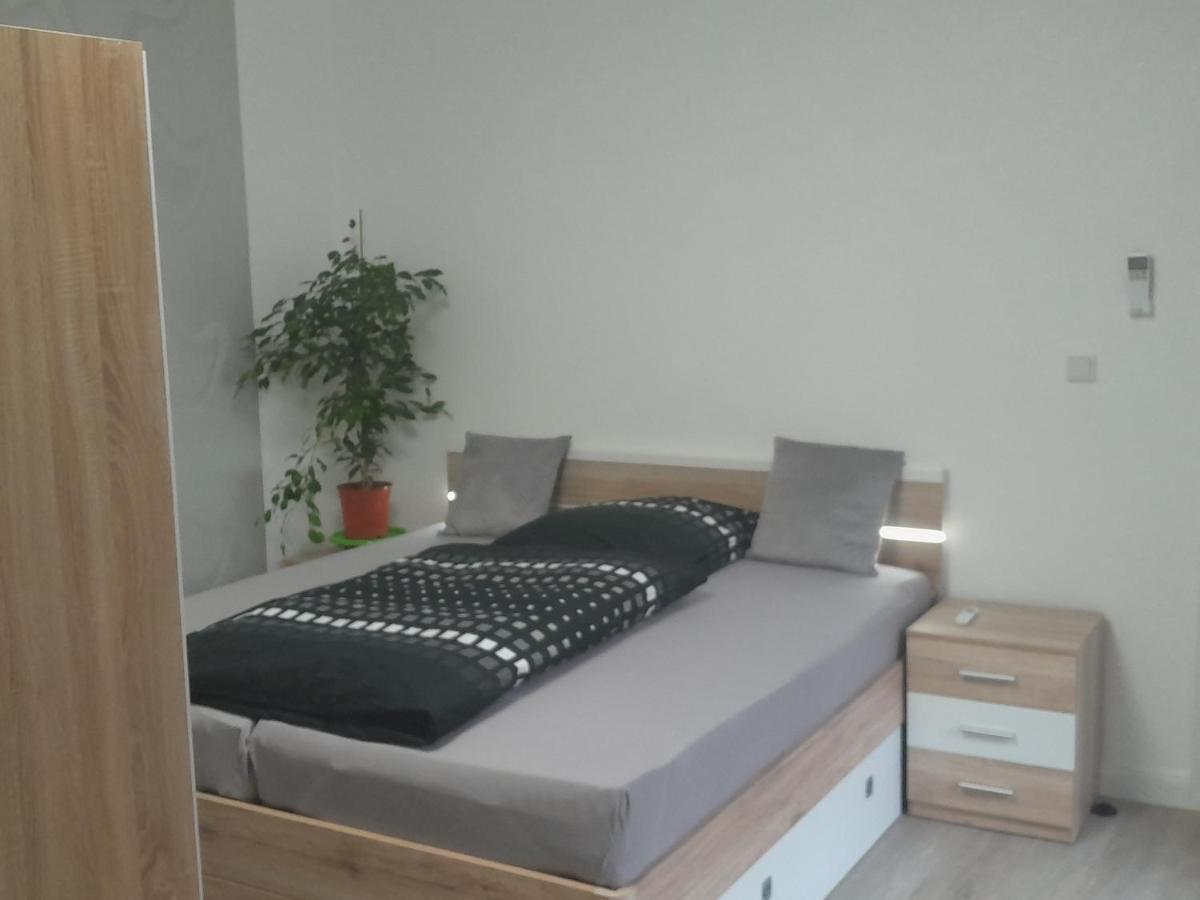 Appartment Hochpaterre Springe Eksteriør billede